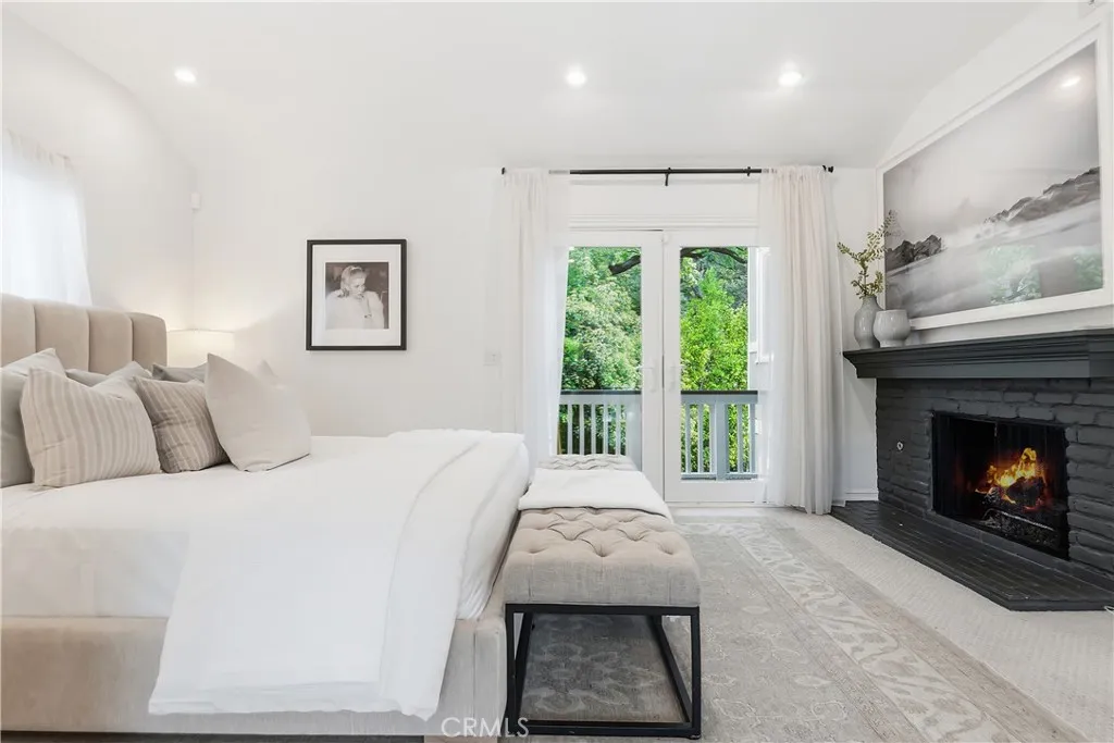 Additional image 23 of 4080 Meadow Lark Dr, Calabasas, CA 91302