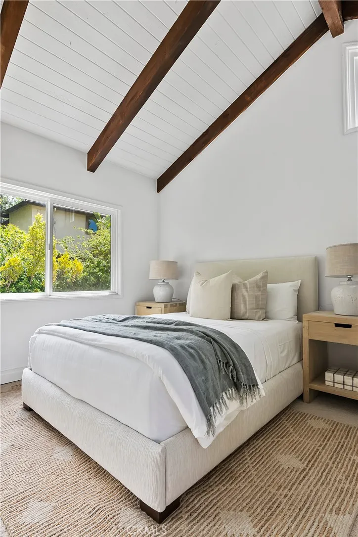 Additional image 100 of 4080 Meadow Lark Dr, Calabasas, CA 91302