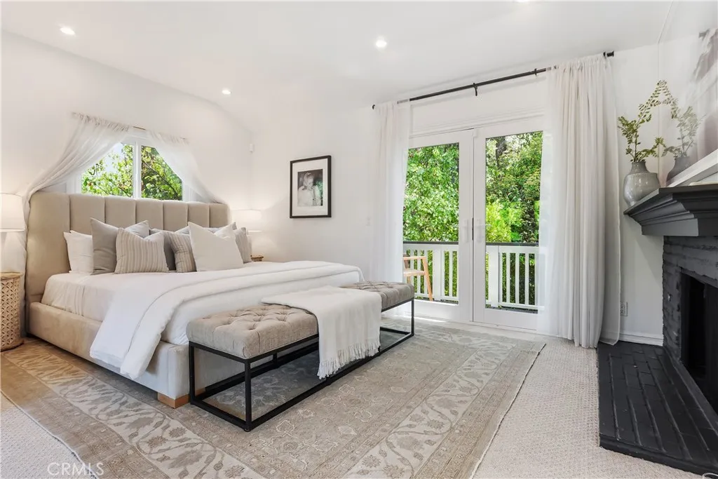 Additional image 21 of 4080 Meadow Lark Dr, Calabasas, CA 91302