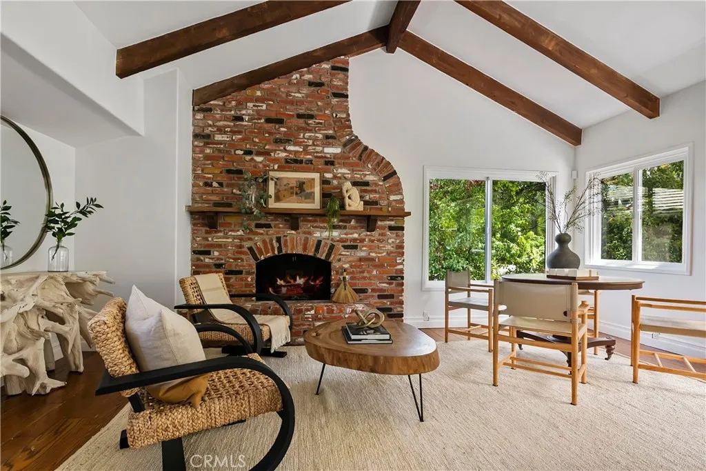 Additional image 40 of 4080 Meadow Lark Dr, Calabasas, CA 91302