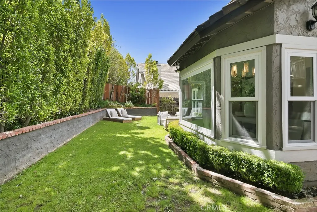 Additional image 55 of 4080 Meadow Lark Dr, Calabasas, CA 91302