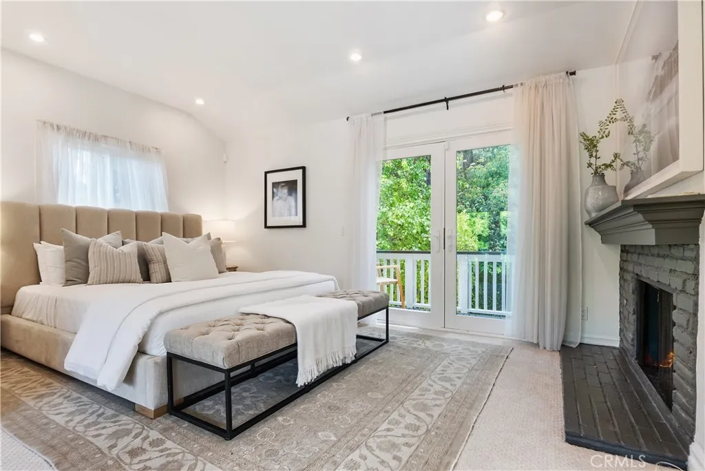 Additional image 78 of 4080 Meadow Lark Dr, Calabasas, CA 91302