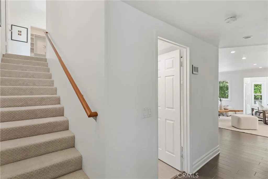 Additional image 38 of 4080 Meadow Lark Dr, Calabasas, CA 91302