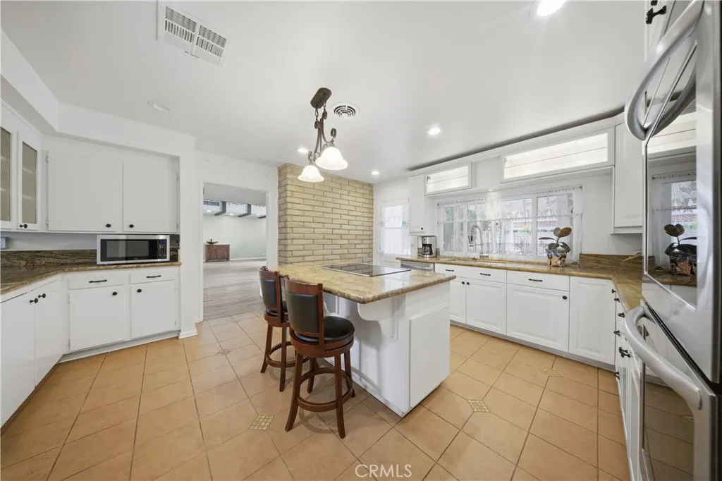 Additional image 27 of 2718 Still Meadow Ln, Lancaster, CA 93536