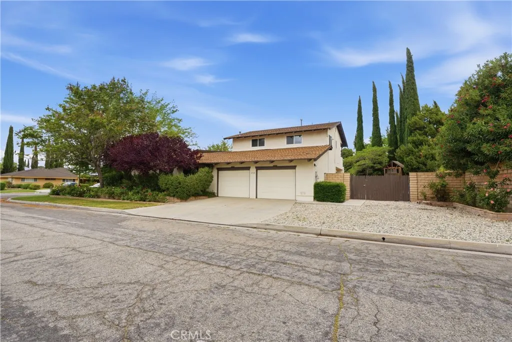 Additional image 5 of 2718 Still Meadow Ln, Lancaster, CA 93536