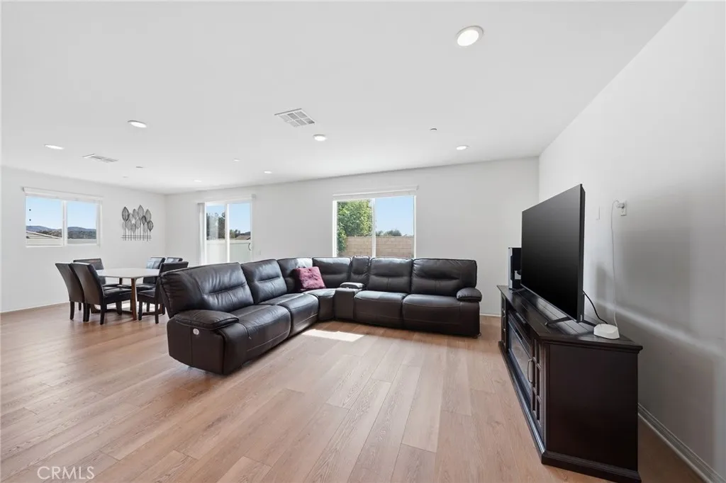 Additional image 12 of 29100 Oak Grove Way, Lake Elsinore, CA 92530