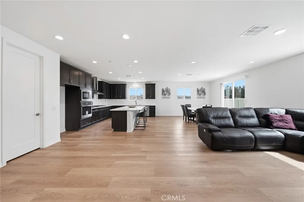 Additional image 47 of 29100 Oak Grove Way, Lake Elsinore, CA 92530
