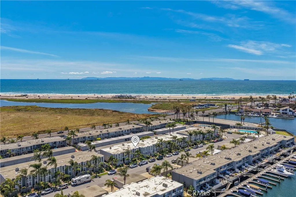 Additional image 2 of 4006 Aladdin Dr, Huntington Beach, CA 92649