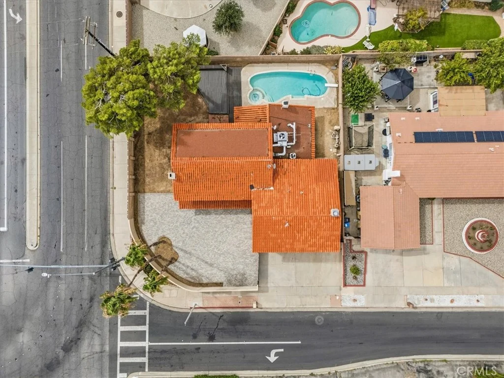 39601 Country Club Dr, Palmdale, CA 93551