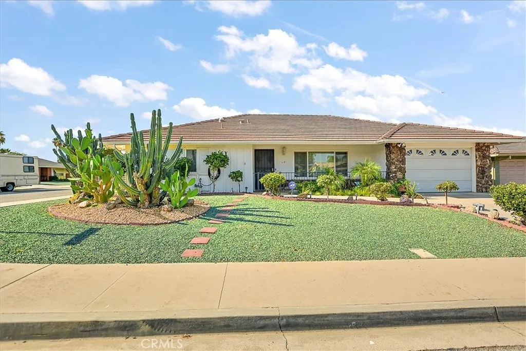 1101 W Westmont Avenue, Hemet, CA 92543