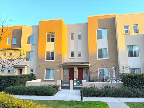 13220 Central Avenue Unit 103, Hawthorne, CA MLS: SB25045396