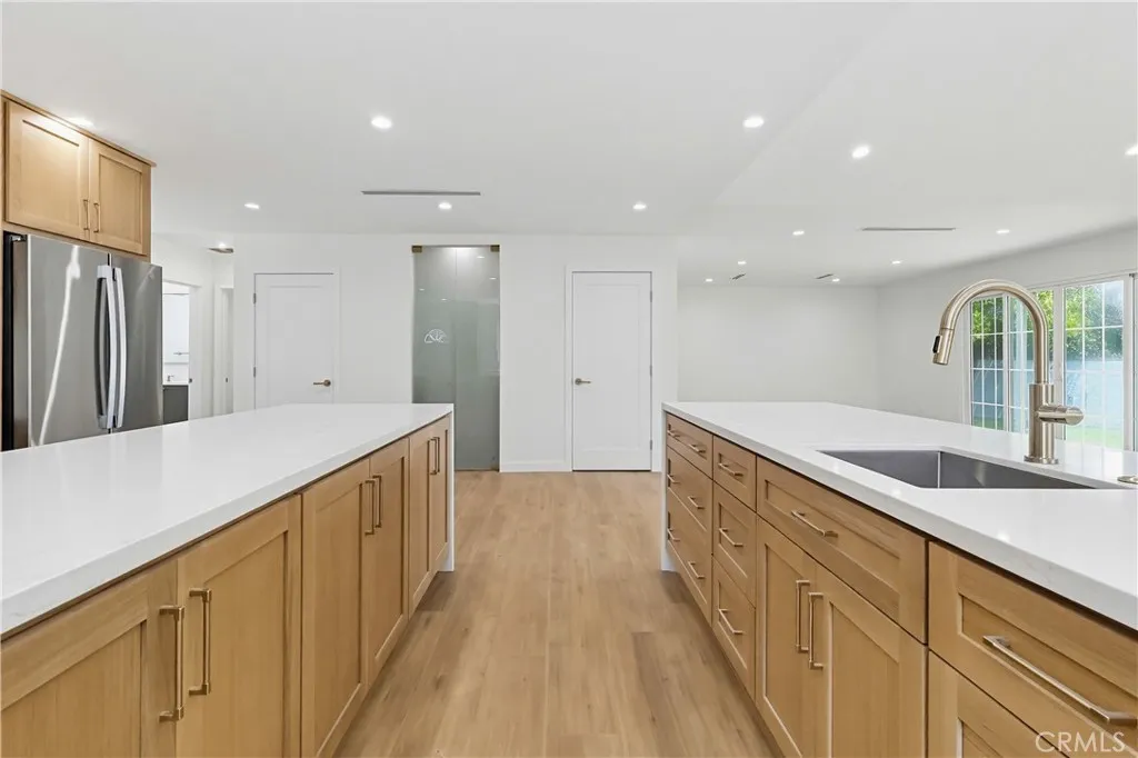 Additional image 61 of 5440 Alcove Ave, Valley Village, CA 91607