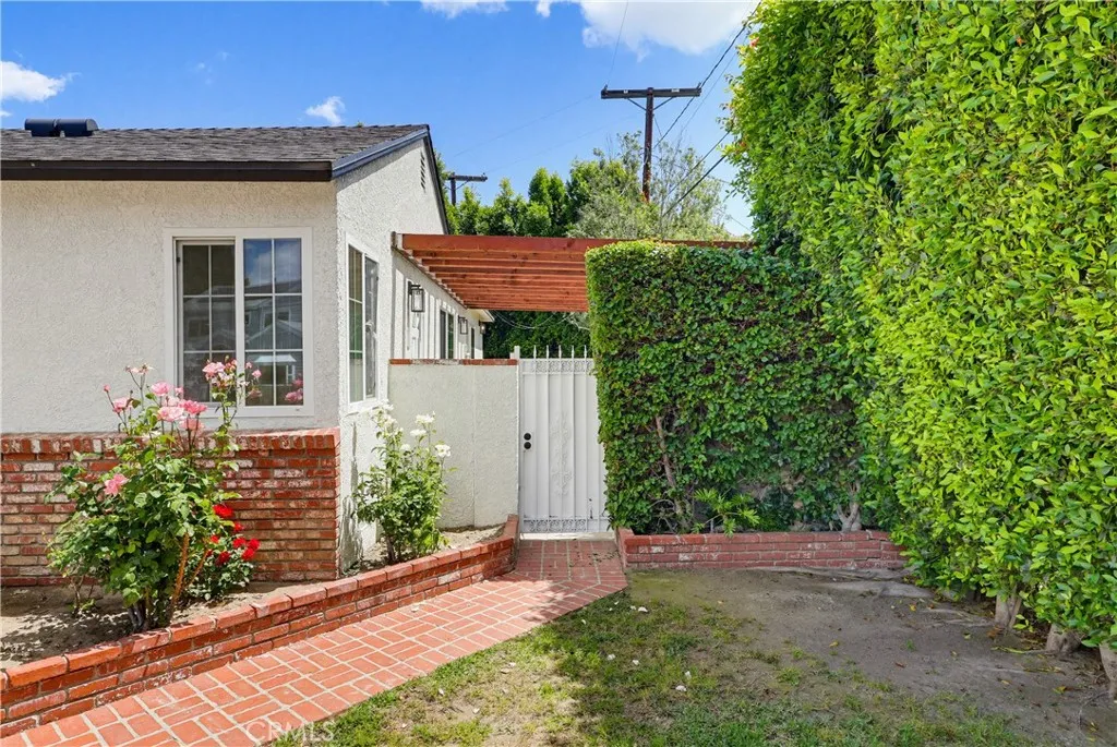 Additional image 77 of 5440 Alcove Ave, Valley Village, CA 91607