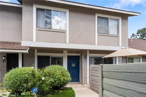 1771 N Cedar Glen Drive Unit C, Anaheim, CA MLS: OC25089466