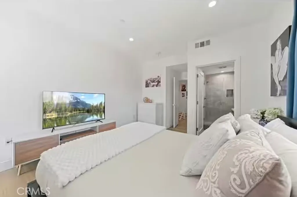 Additional image 23 of 5637 Klump Avenue, North Hollywood, CA 91601