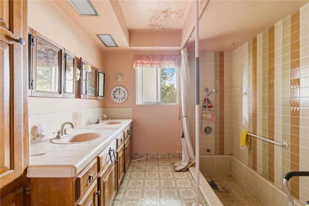 Additional image 53 of 18112 Joshua Ln, Santa Ana, CA 92705