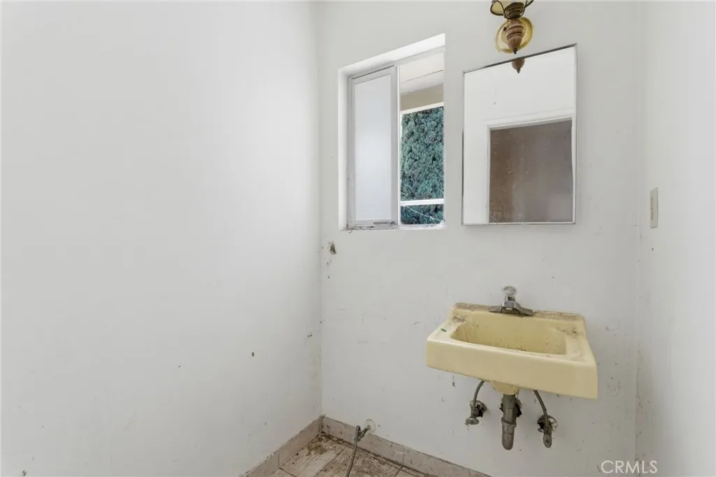 Additional image 17 of 18112 Joshua Ln, Santa Ana, CA 92705