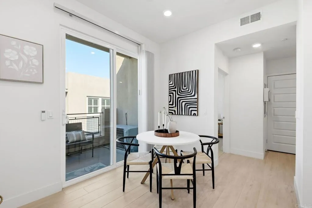 Additional image 83 of 6042 Colt Place Unit 303, Carlsbad, CA 92009