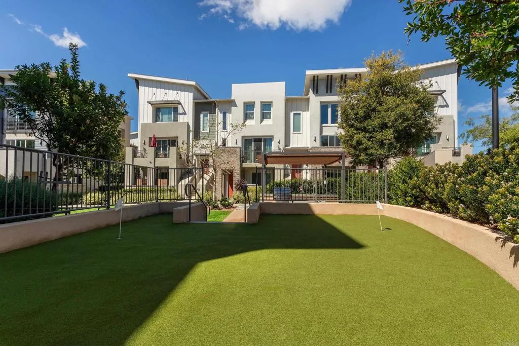 Additional image 119 of 6042 Colt Place Unit 303, Carlsbad, CA 92009