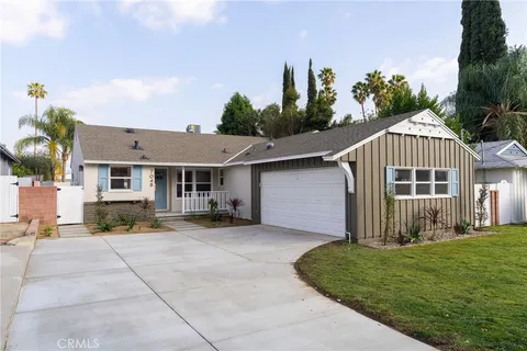 7048 Mclennan Avenue, Lake Balboa, CA 91406 - MLS#: DW25115418