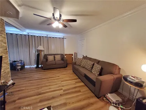 728 Cedar Ave Unit# 29, Long Beach, CA MLS: SB25093242