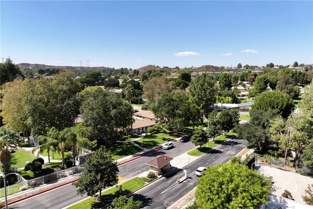 19229 Avenue Of The Oaks Unit A, Newhall, CA 91321
