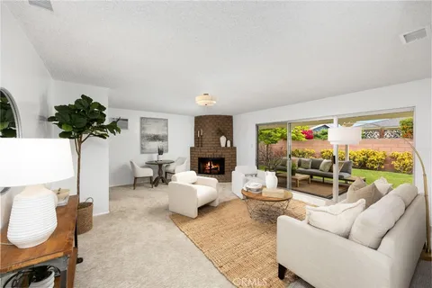 2545 West Glenoaks Ave, Anaheim, CA MLS: OC25079076
