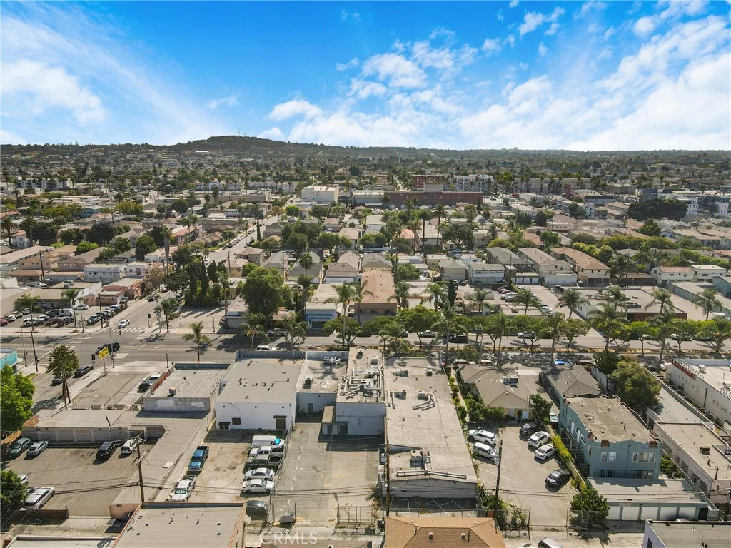 1957 Pacific Ave, Long Beach, CA 90806