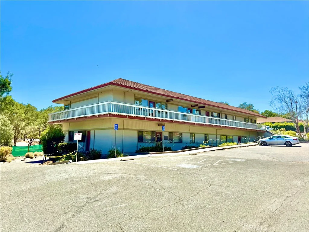 5180 Hill Road E, Lakeport, CA 95453