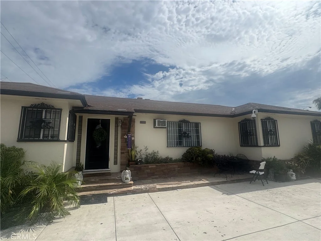 3154 Tecumseh Ave, South Gate, CA 90280 photo 3