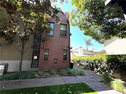 561 W Maple Avenue, Orange, CA 92868 - MLS#: PW24147917