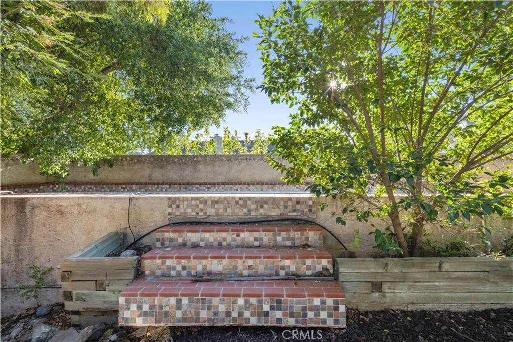 Additional image 138 of 25048 Wheeler Rd, Newhall, CA 91321