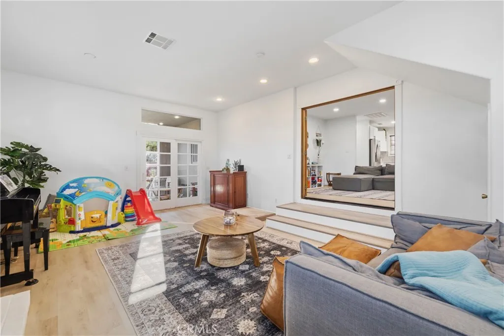 Additional image 112 of 25048 Wheeler Rd, Newhall, CA 91321