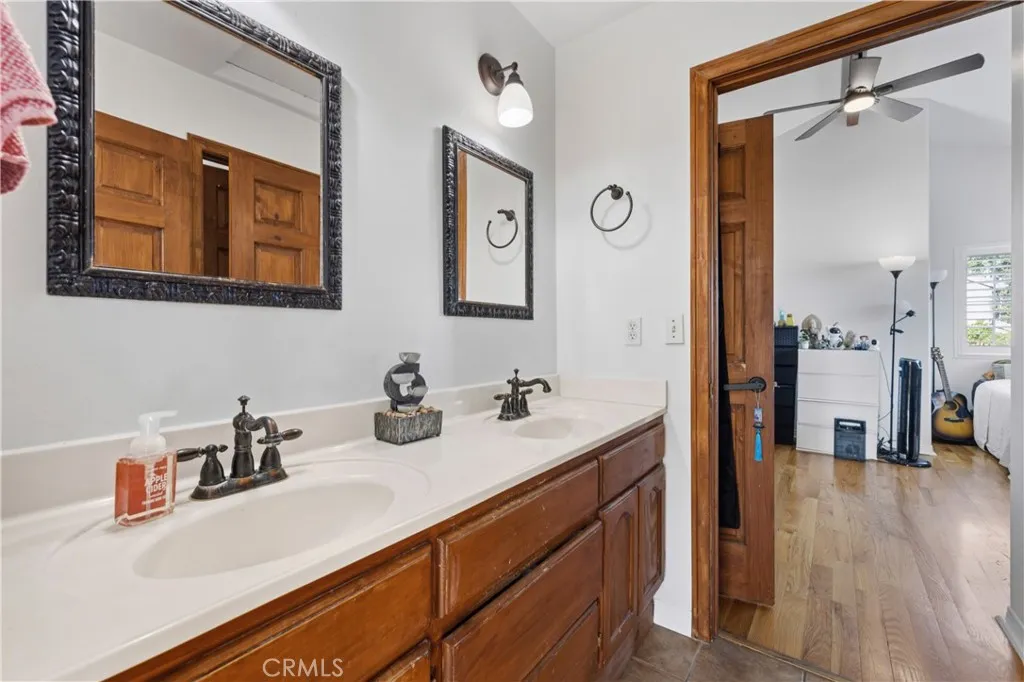 Additional image 120 of 25048 Wheeler Rd, Newhall, CA 91321