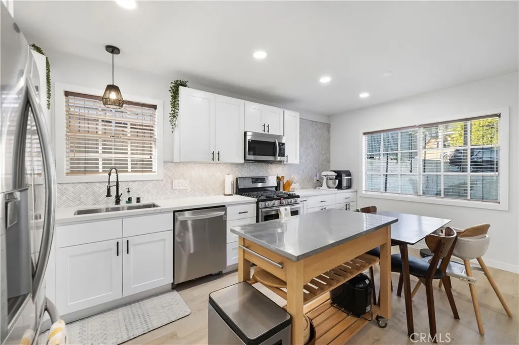 Additional image 85 of 25048 Wheeler Rd, Newhall, CA 91321