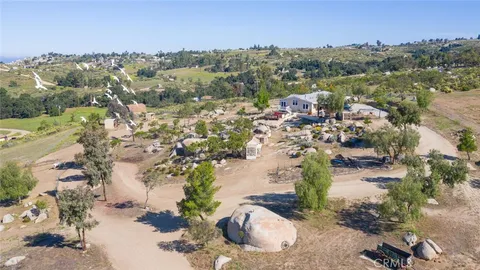 34725 Silverwood Court, Hemet, CA MLS: SW25075423