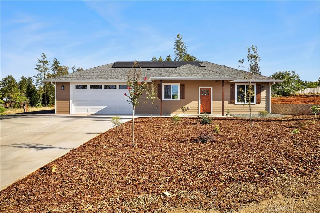 1439 Powell Ln, Paradise, CA 95969