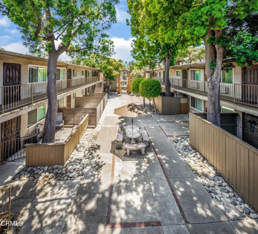 761 E Orange Grove Boulevard Unit 4, Pasadena, CA 91104