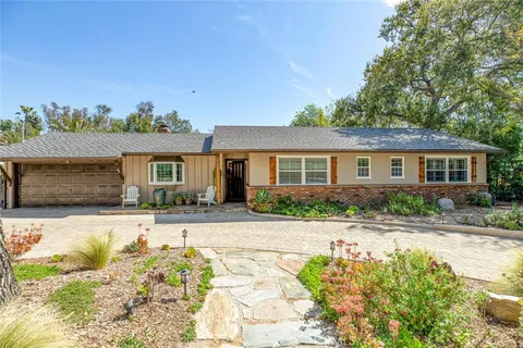 10640 Wheatland Avenue, Sunland, CA MLS: GD25065483