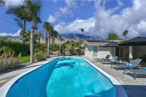 1675 E San Jacinto Way, Palm Springs, CA MLS: IG25071303
