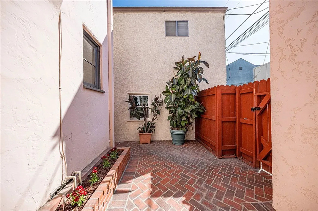 Additional image 33 of 143 Claremont Avenue, Long Beach, CA 90803