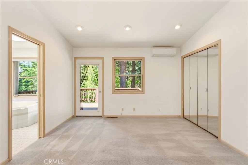 Additional image 44 of 306 Gaudenzio St, Mount Shasta, CA 96067