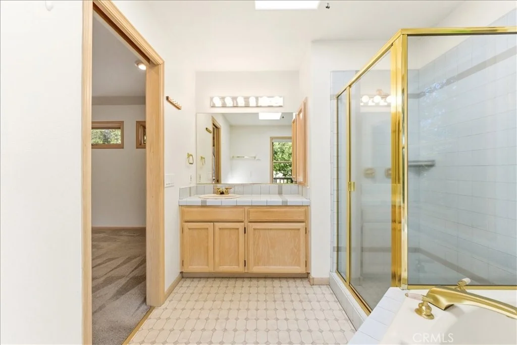 Additional image 46 of 306 Gaudenzio St, Mount Shasta, CA 96067