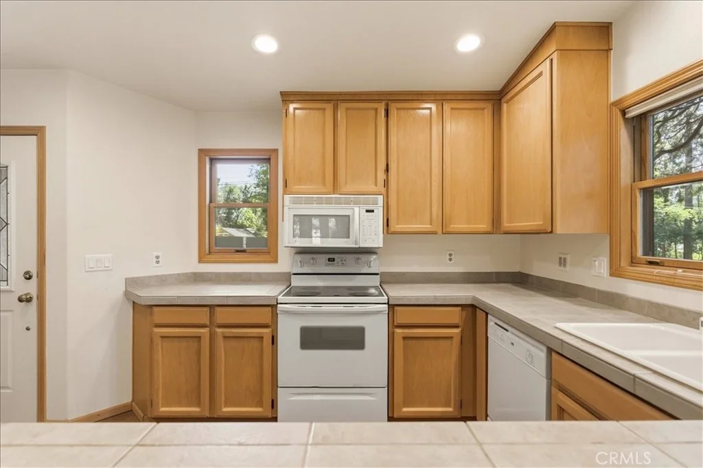 Additional image 35 of 306 Gaudenzio St, Mount Shasta, CA 96067