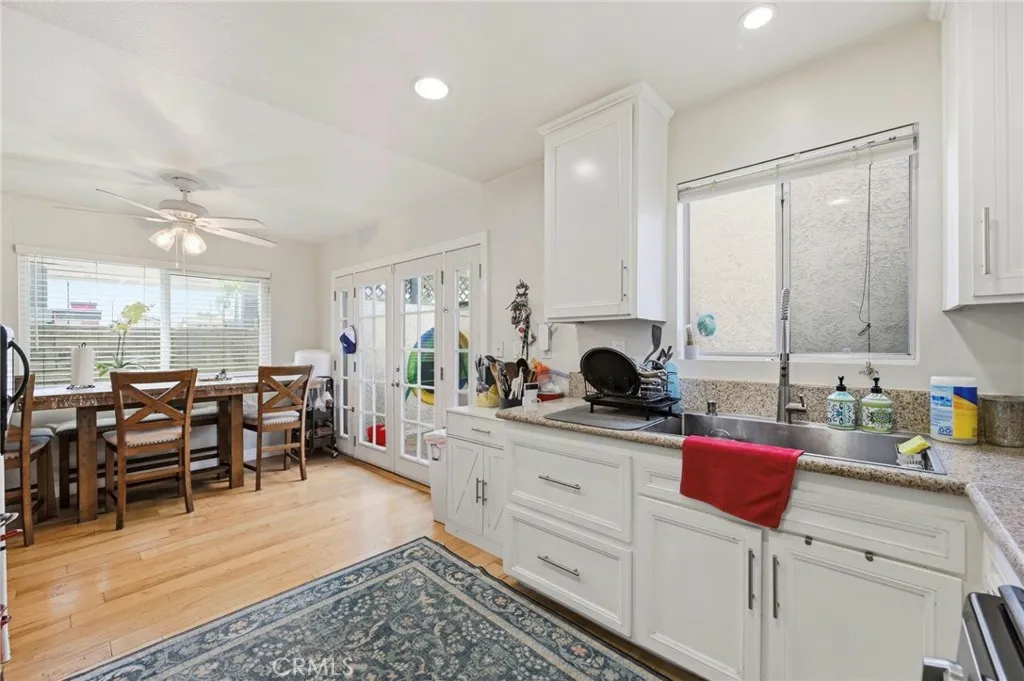 Additional image 21 of 19231 Sherman Way Unit 1, Reseda, CA 91335