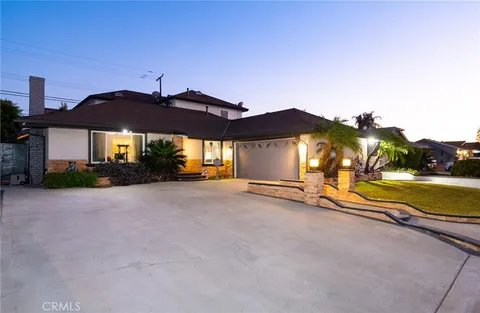 15838 Silvergrove Drive, Whittier, CA MLS: DW25097772