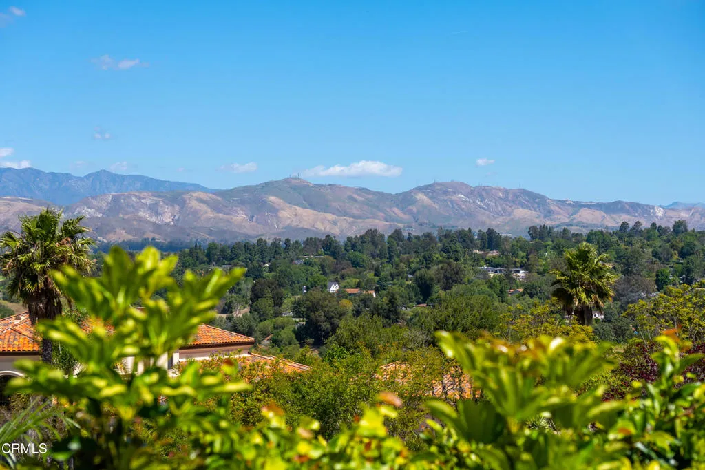 Additional image 3 of 1022 Corte Augusta, Camarillo, CA 93010