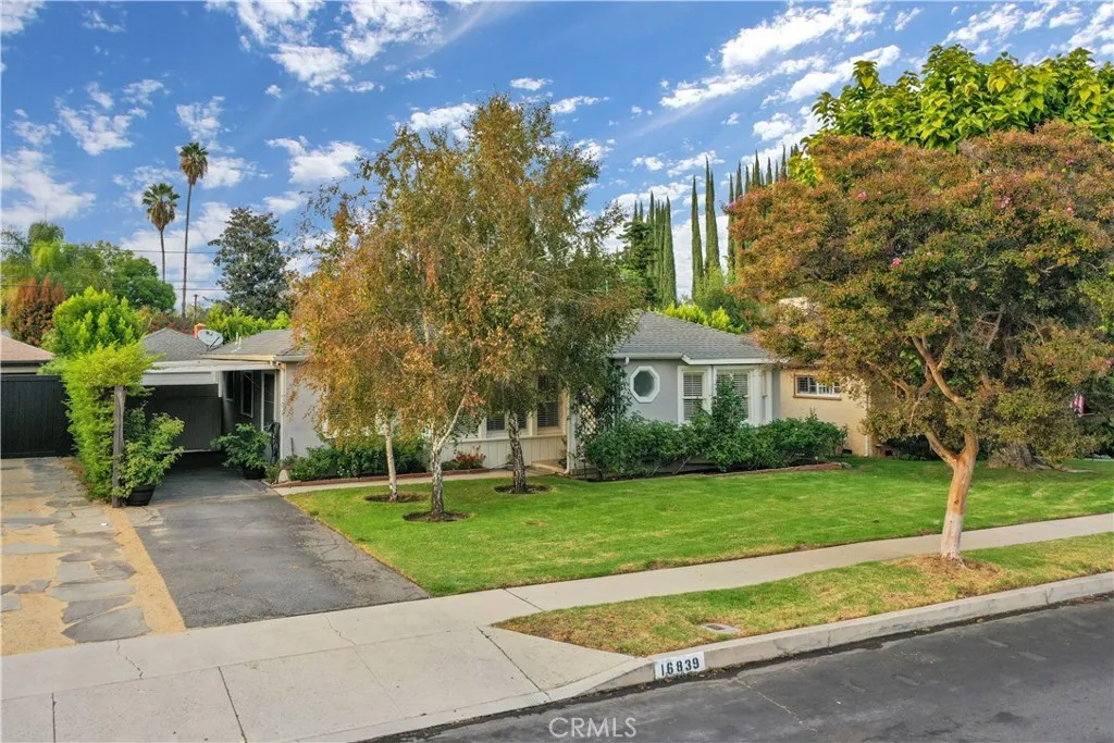 16839 Weddington Street, Encino, CA 91436