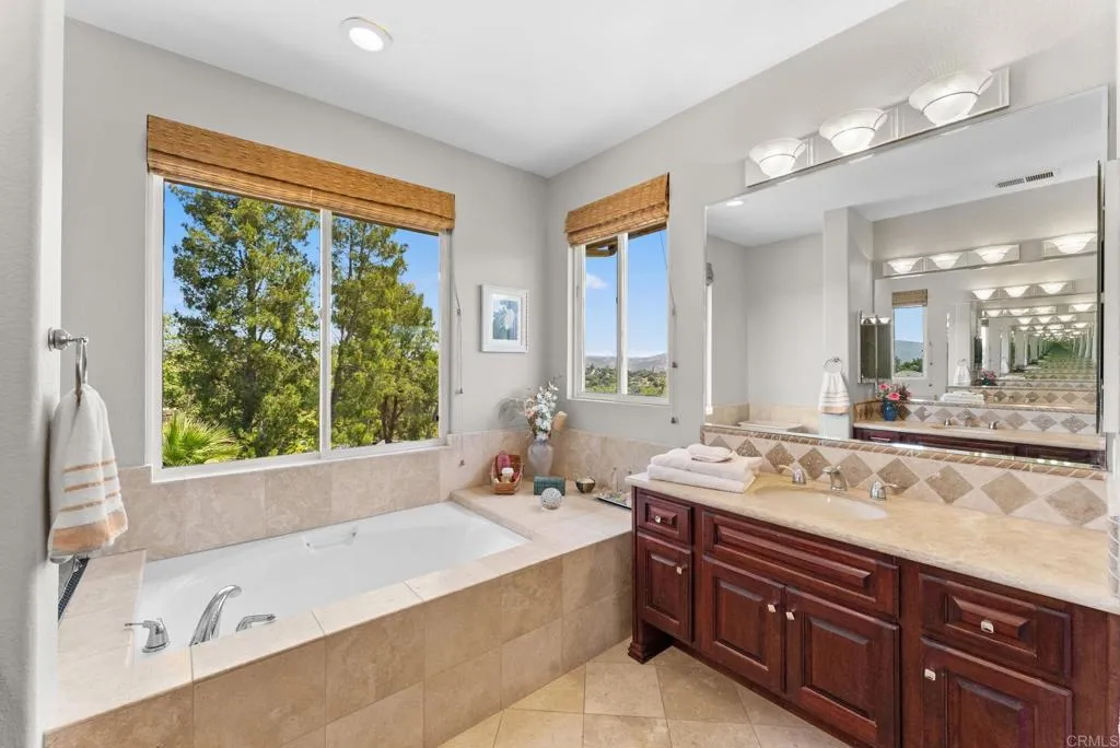 Additional image 44 of 1334 Emeraude Glen, Escondido, CA 92029