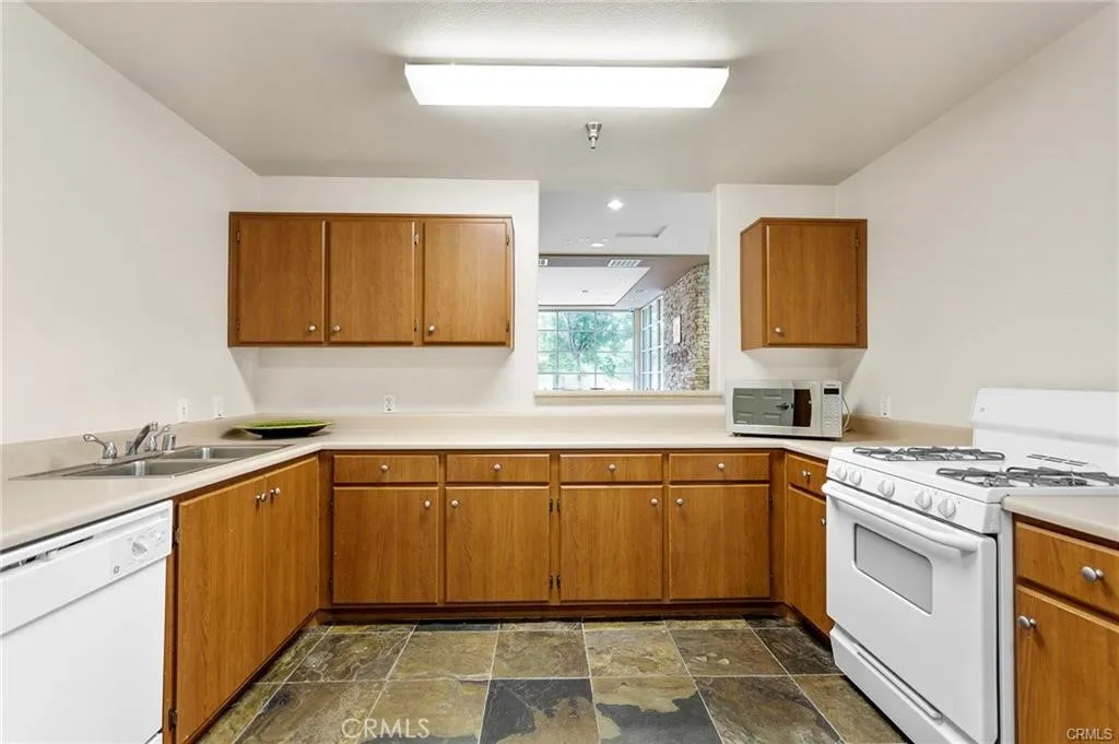 Property image for 31409 Taylor Ln, Temecula, CA 92592